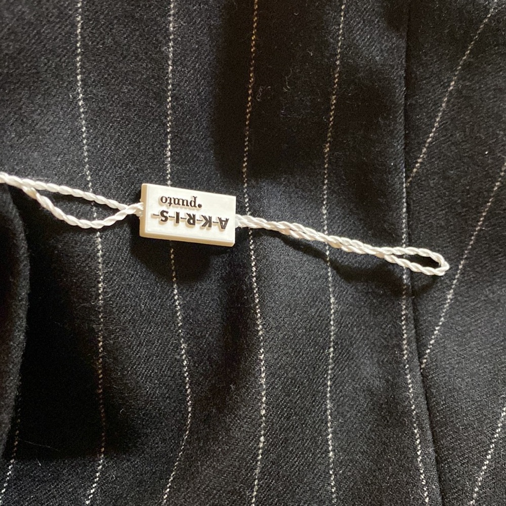 Akris Punto Gorgeous Black White Pinstripe Long Lined Jacket New With Tags - Picture 10 of 11
